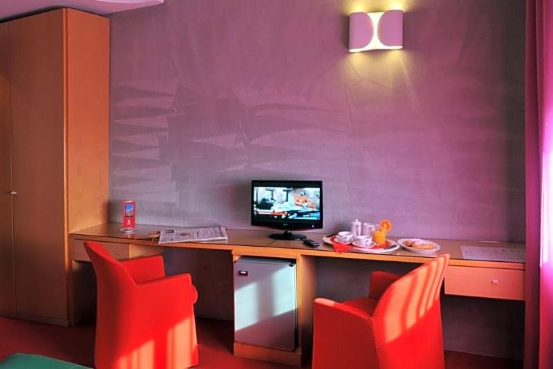 Hotel Ariane image