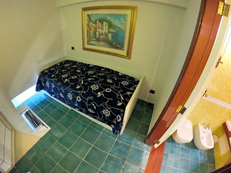 Hotel Ausonia image
