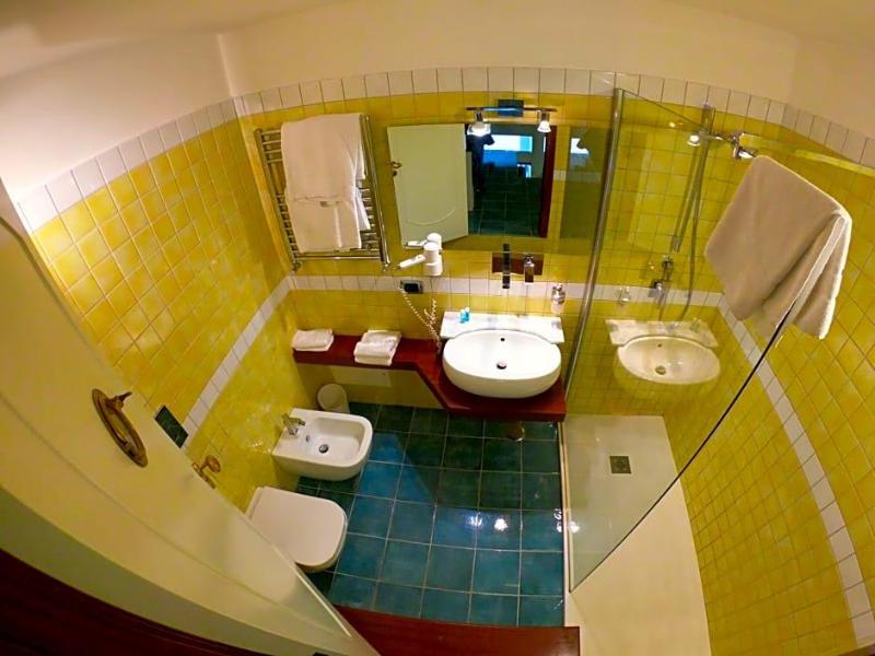Hotel Ausonia image