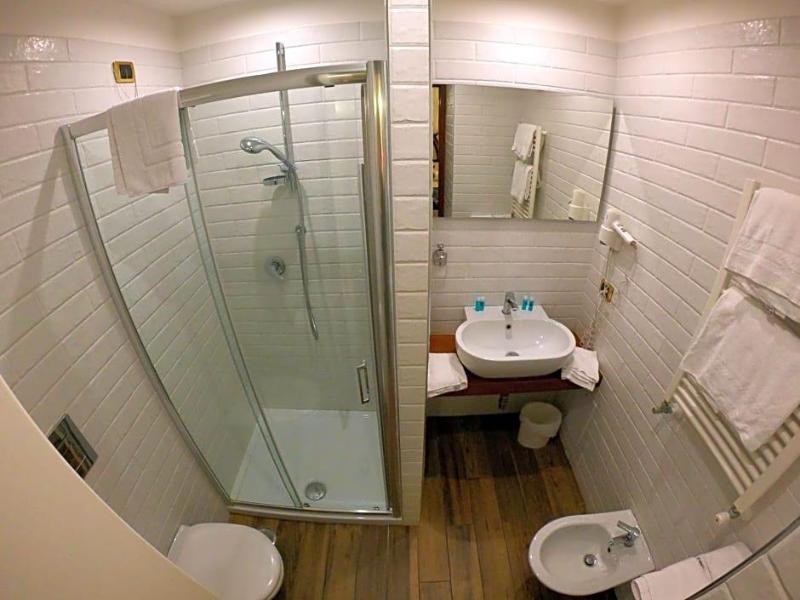 Hotel Ausonia image