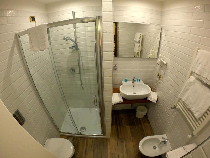 Hotel Ausonia image