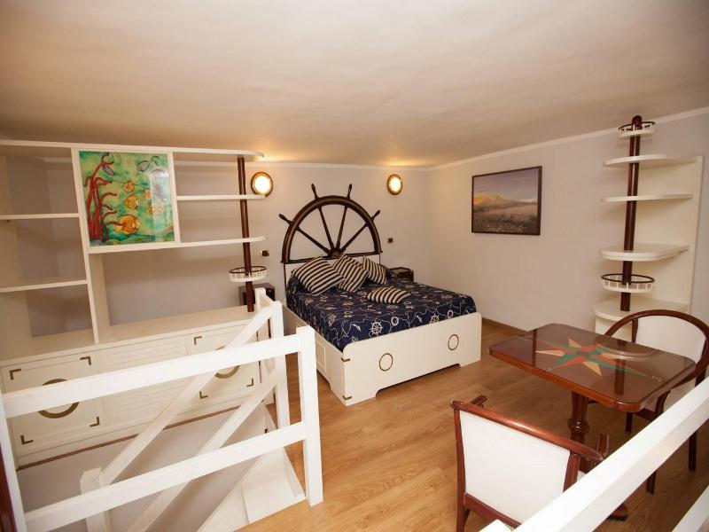 Hotel Ausonia image