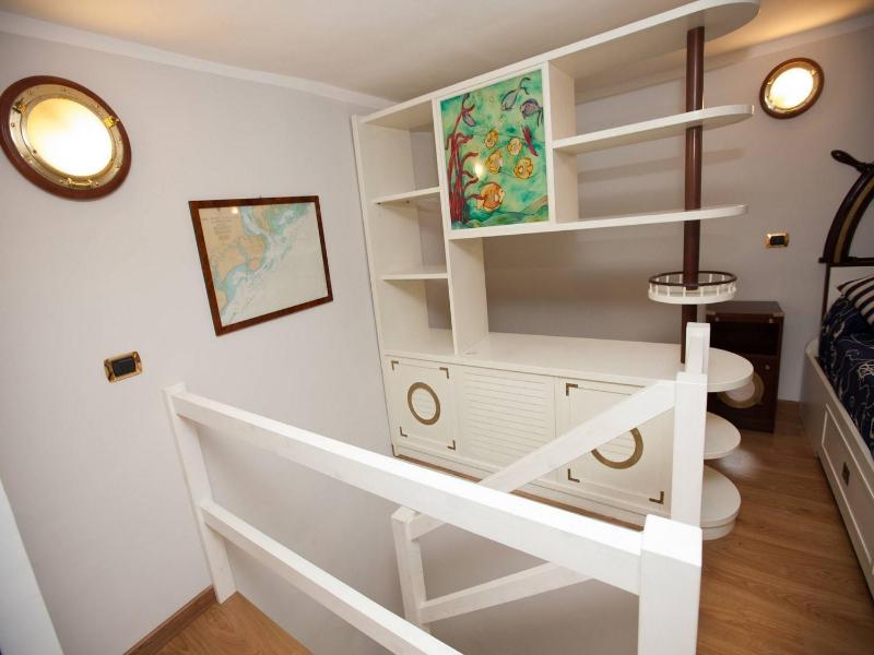 Hotel Ausonia image