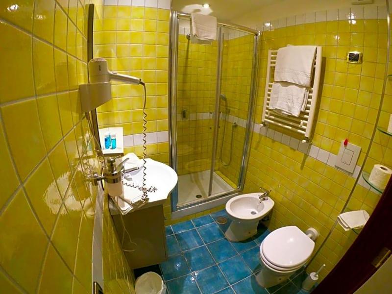 Hotel Ausonia image