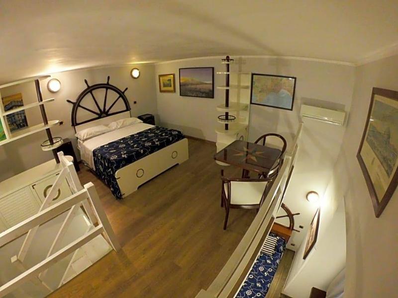 Hotel Ausonia image