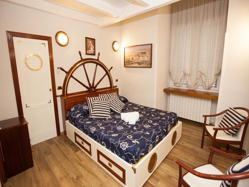 Hotel Ausonia image