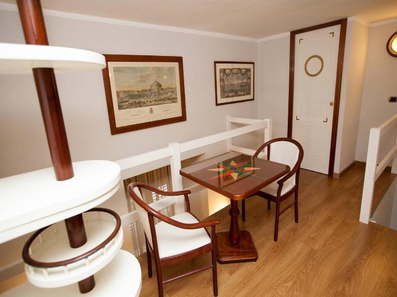 Hotel Ausonia image