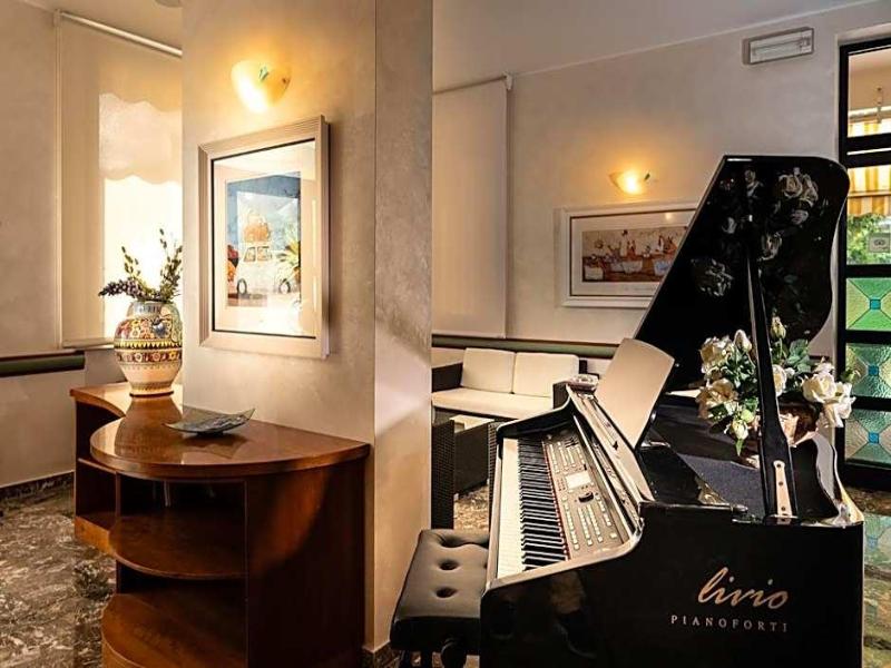 Hotel Florida image