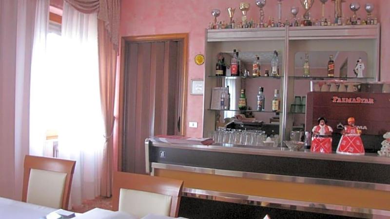 Albergo La Primula image