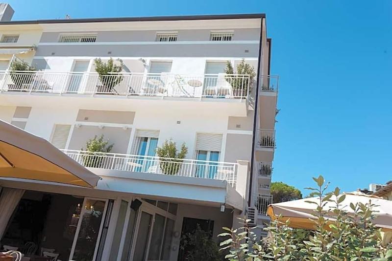 Hotel Ronchi image