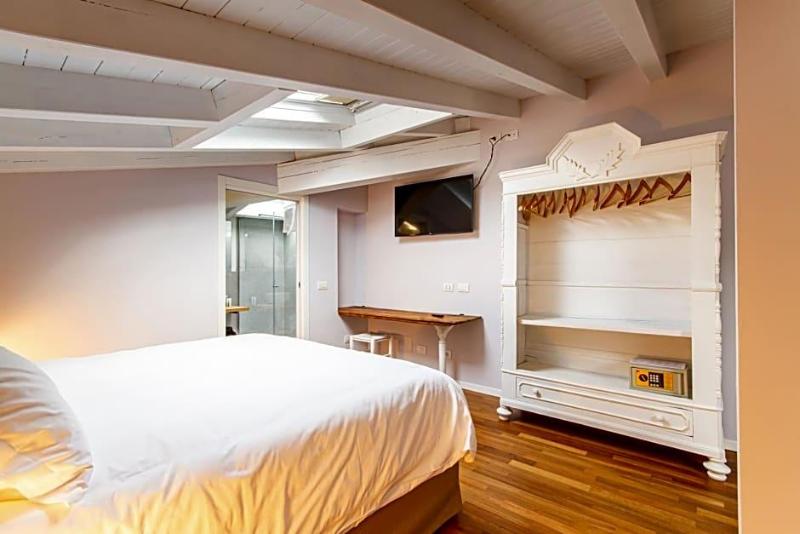 Albergo Del Duca image