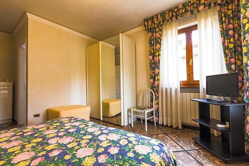 Hotel Sonia image