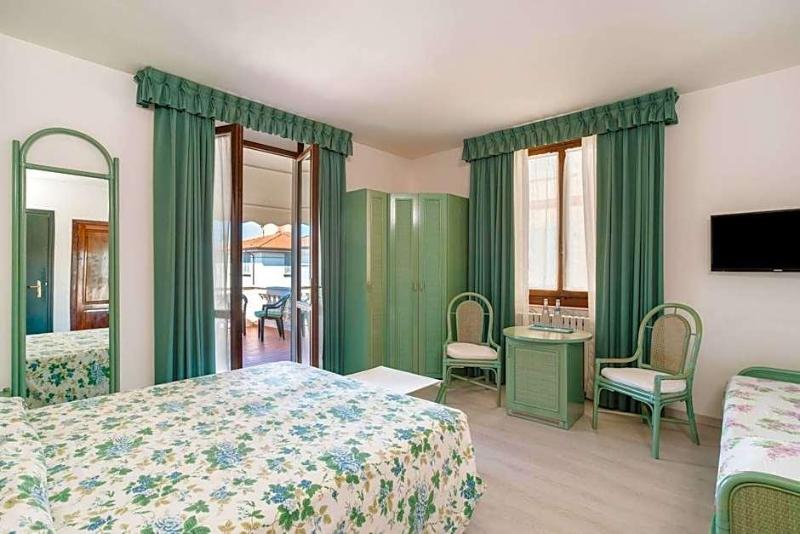 Hotel Sonia image