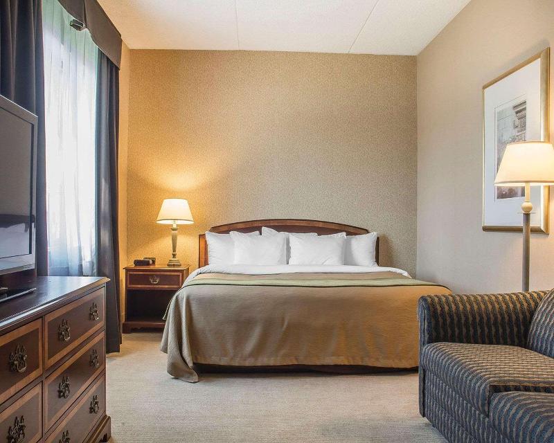 Port Hope Inn image