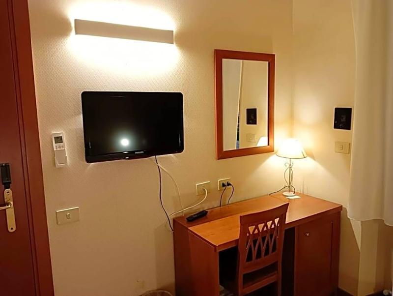 Hotel Arcadia image