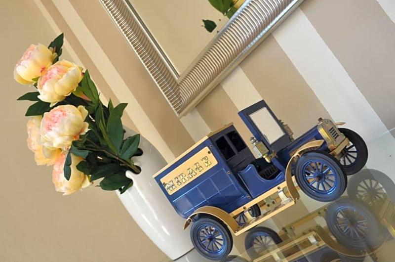 Hotel Mirage image