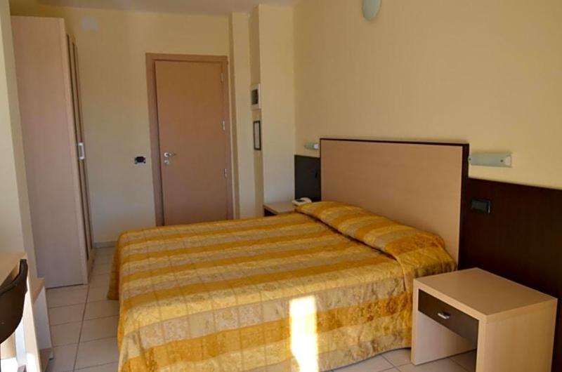Hotel Mirage image