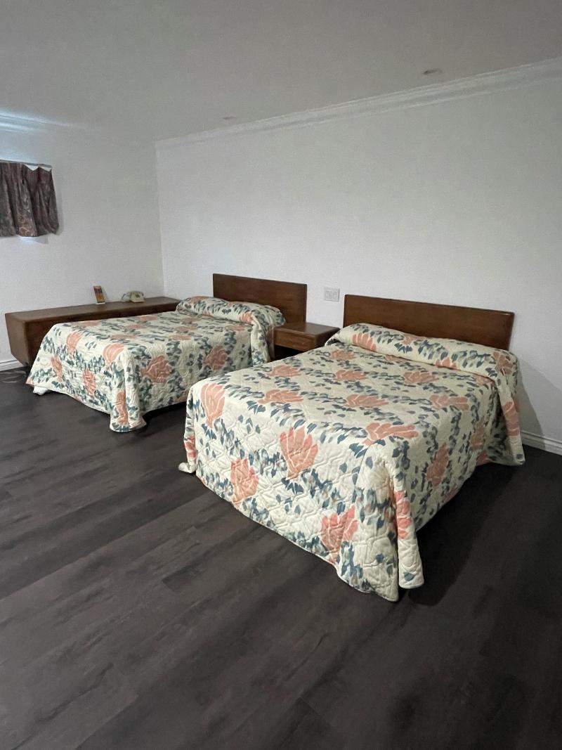 Welcome Inn & Suites image