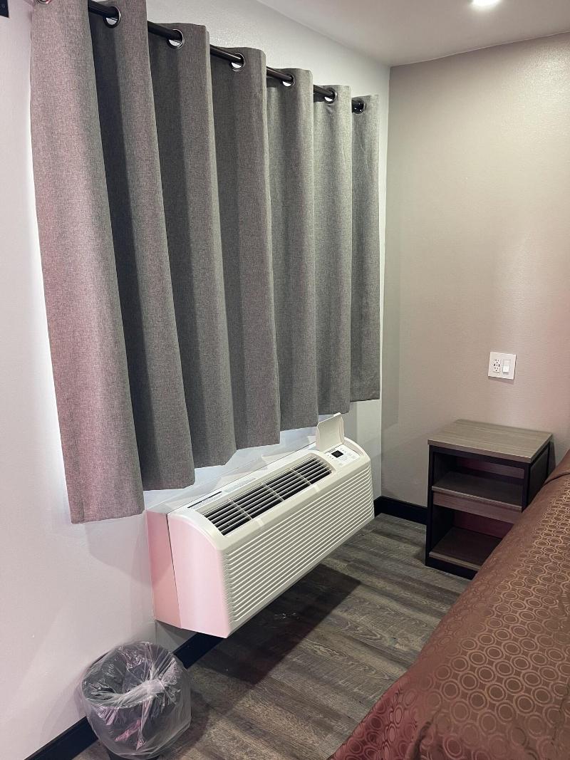 Welcome Inn & Suites image