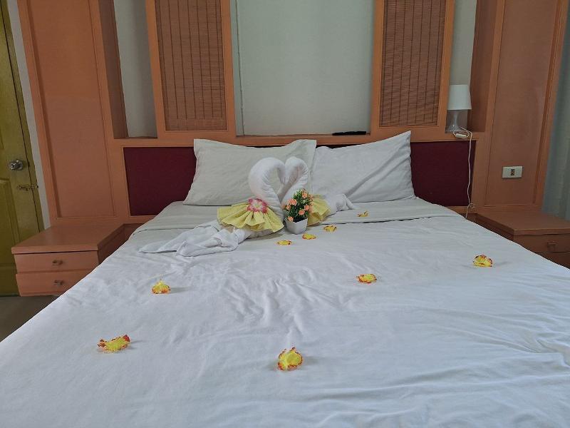 Happy 2 Hotel Pratunam by ZUZU - Image 6