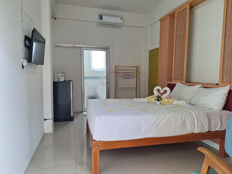 Happy 2 Hotel Pratunam by ZUZU - Image 7