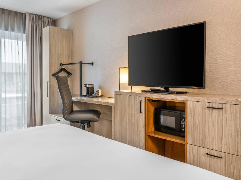 Comfort Inn Alma image