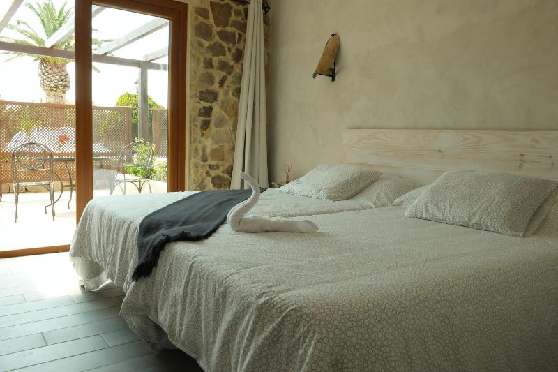 El Rancho image