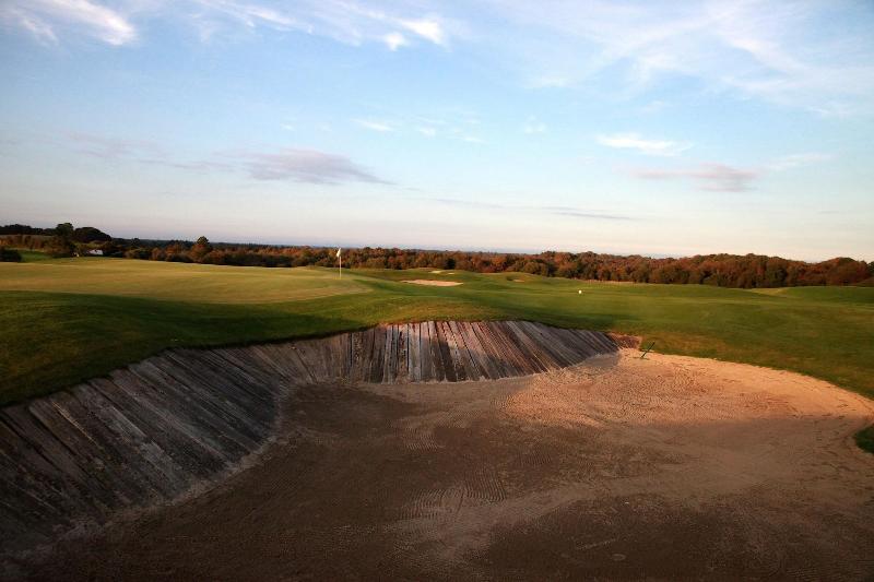 New Forest Golf Club Apartments image