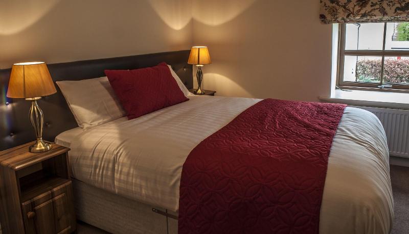 New Forest Golf Club Apartments image
