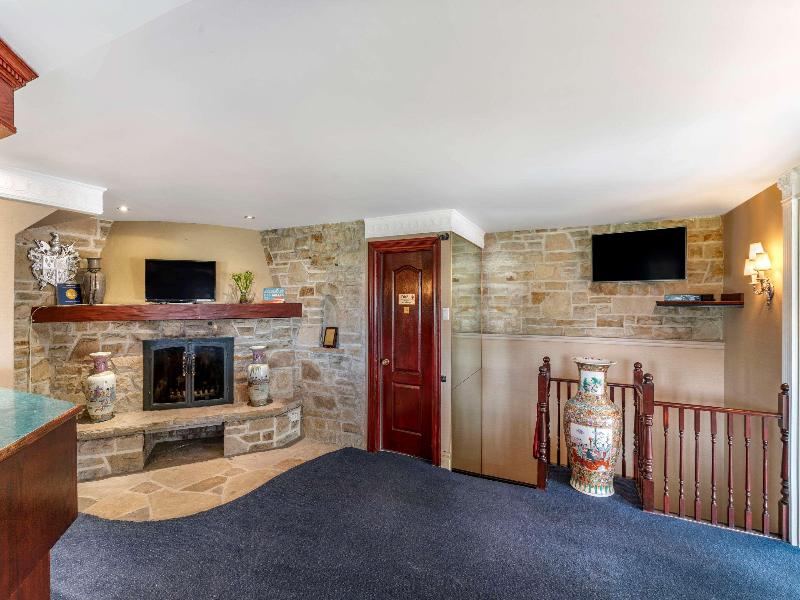 Econo Lodge - Brossard image