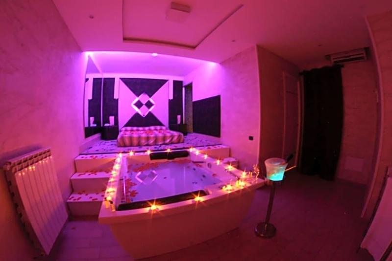 Hotel Chic image
