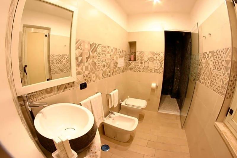 Hotel Chic image