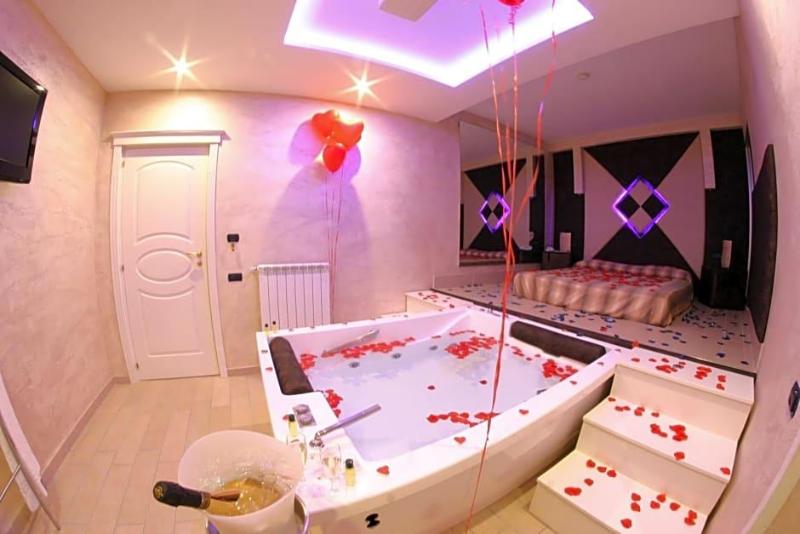 Hotel Chic image