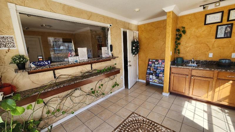 Benbrook Inn & Suites image