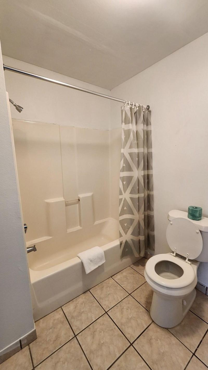 Benbrook Inn & Suites image