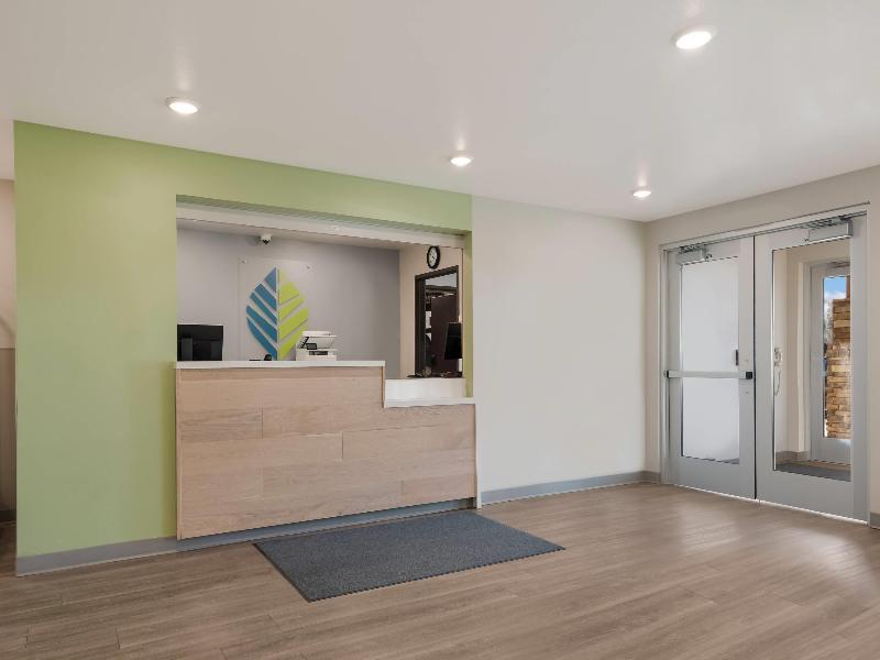 Woodspring Suites Phoenix-deer Valley image