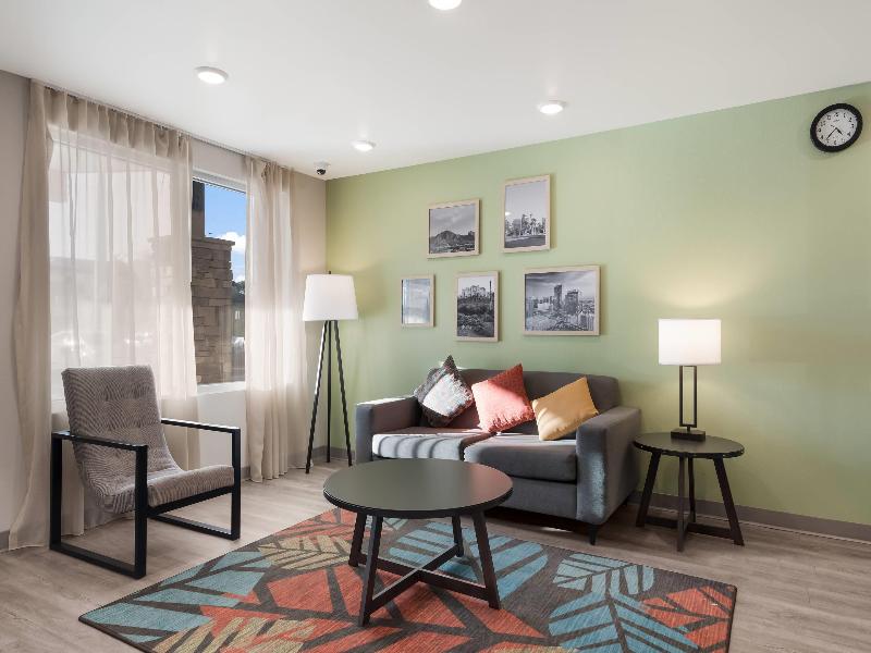 Woodspring Suites Phoenix-deer Valley image
