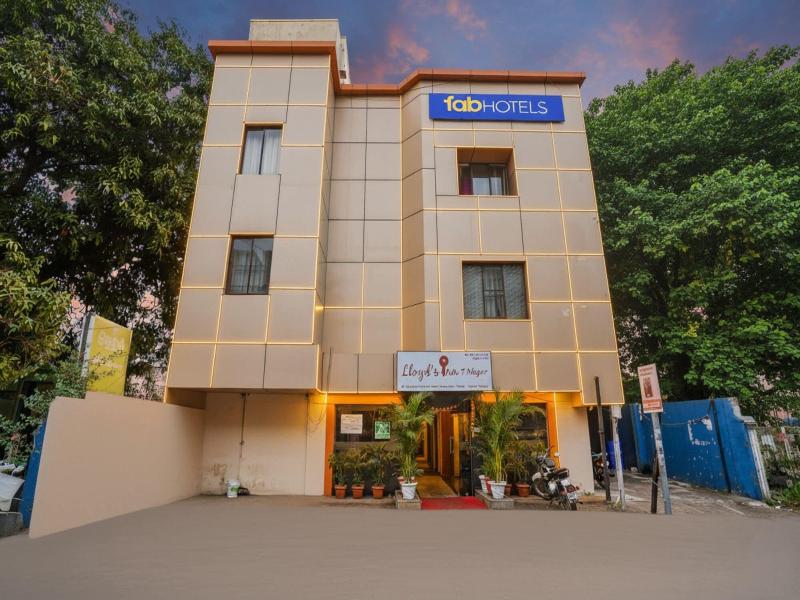 Fabexpress Lloyds Inn image