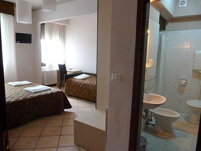 Hotel Eden image