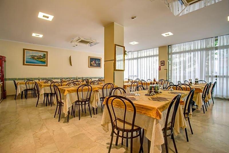 Hotel Tiziana image