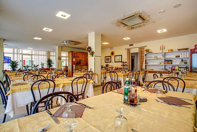 Hotel Tiziana image