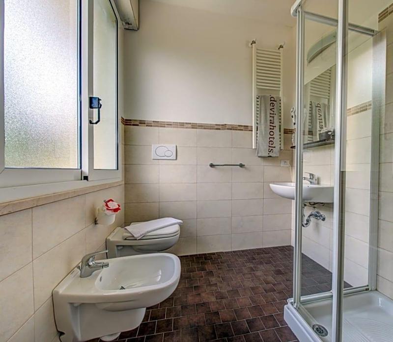 Hotel Tiziana image
