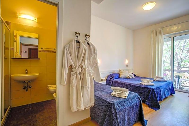 Hotel Tiziana image
