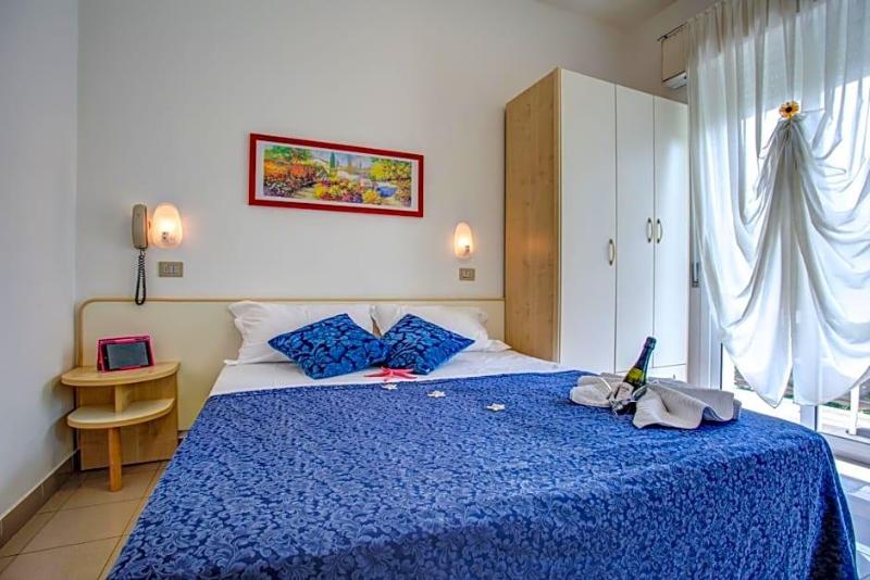 Hotel Tiziana image