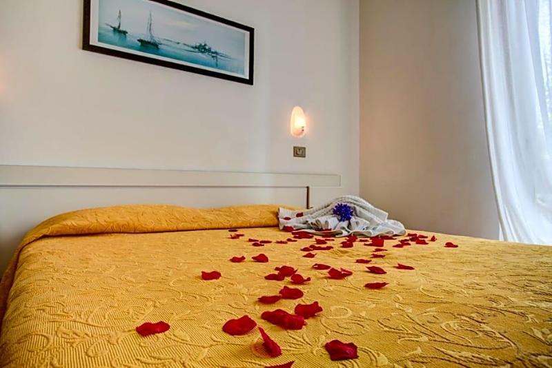 Hotel Tiziana image