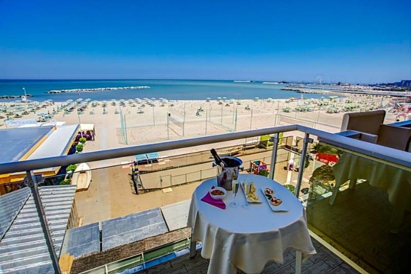 Hotel Caesar Paladium image