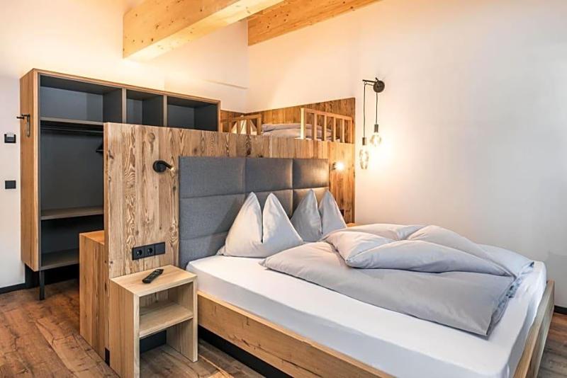 Hotel Wolf image