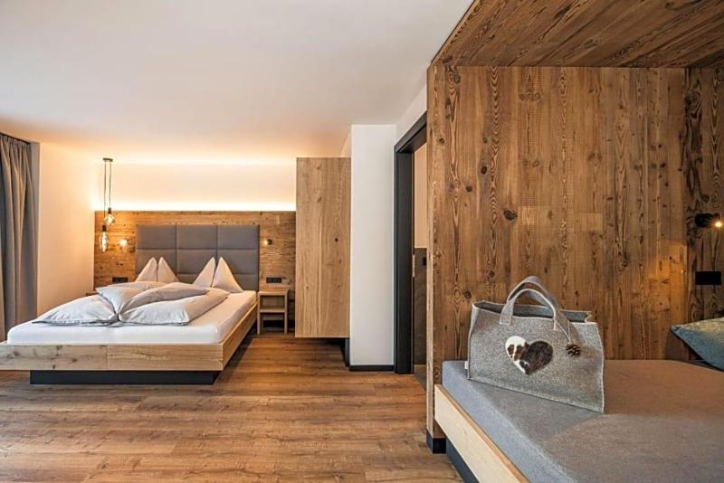 Hotel Wolf image