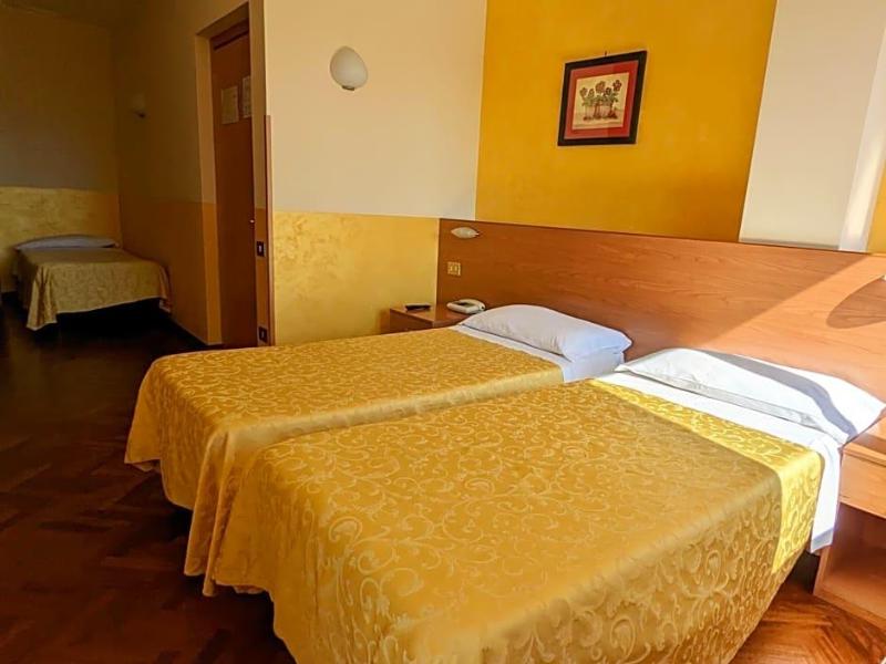 Hotel Del Sole image