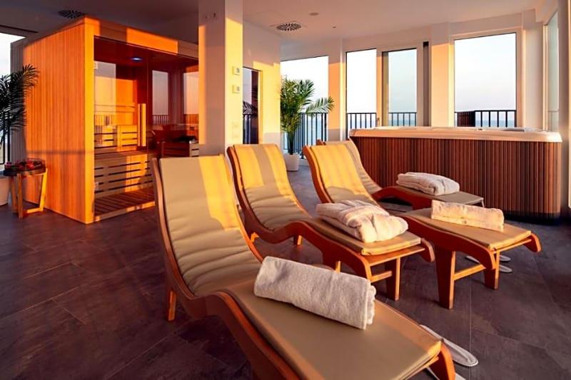 Hotel Mondial image